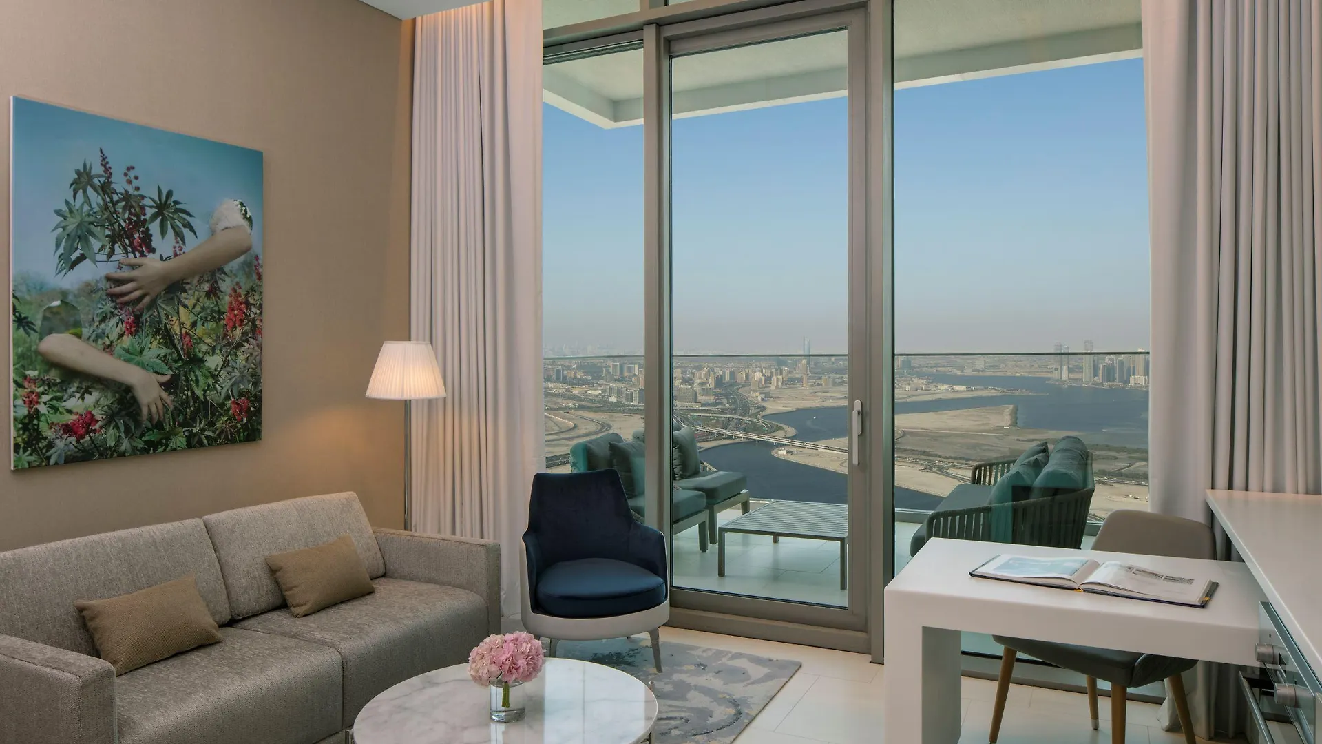 Sls Dubai Hotel & Residences